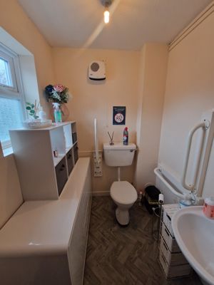 Photo 6- click for photo gallery